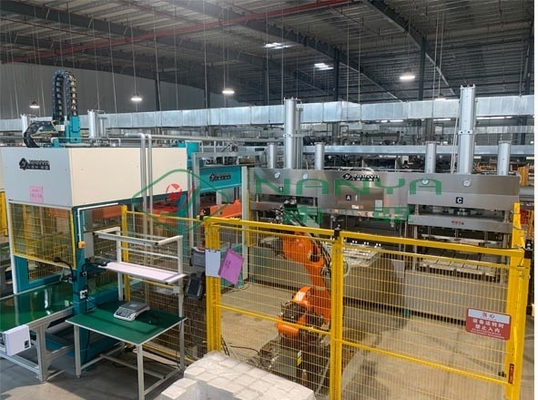 Nanya w pełni automatyczna maszyna do termoformowania płyt papierowych z robotem 220-440V